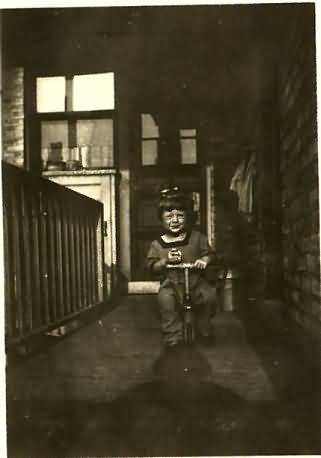 1923